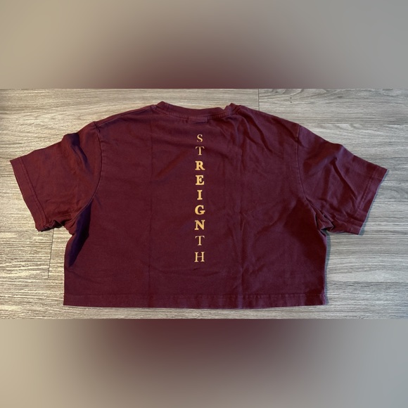 STREIGNTH Crop top - Picture 2 of 3